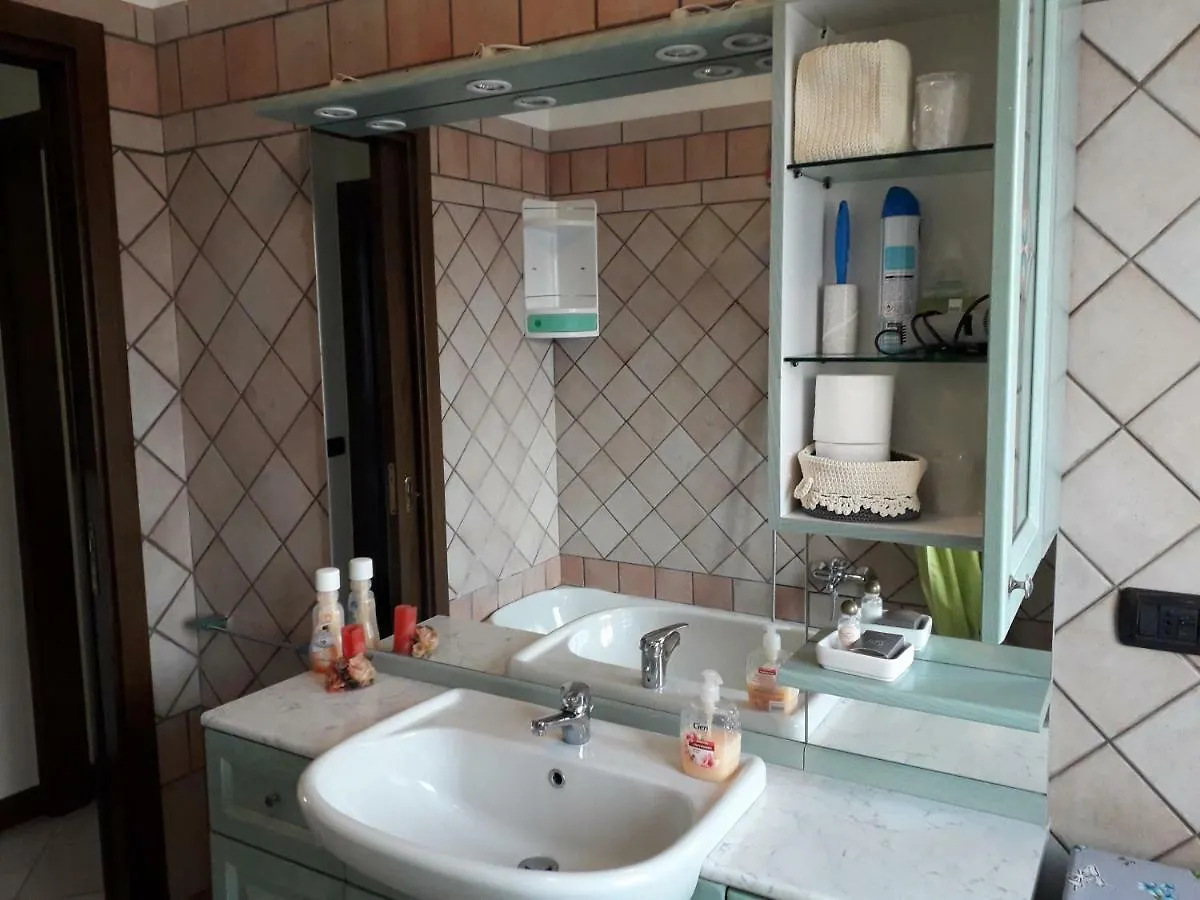 Ieo - Humanitas - Milano Centro A 15 Minuti Apartment Locate di Triulzi 0*,  Italy